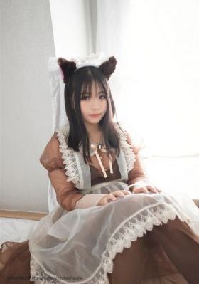 巨大女英雄