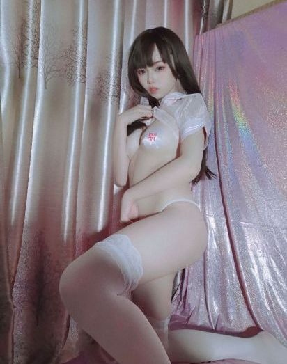 女大学生沙龙在线观看