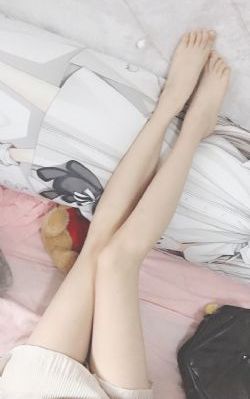 出租屋偷窥隔壁小两口过在线